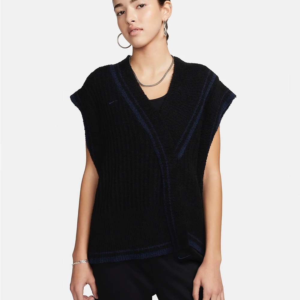 $100 Womens Size M Nike Sportswear Collection Knit Vest FN1886-010 Small Black